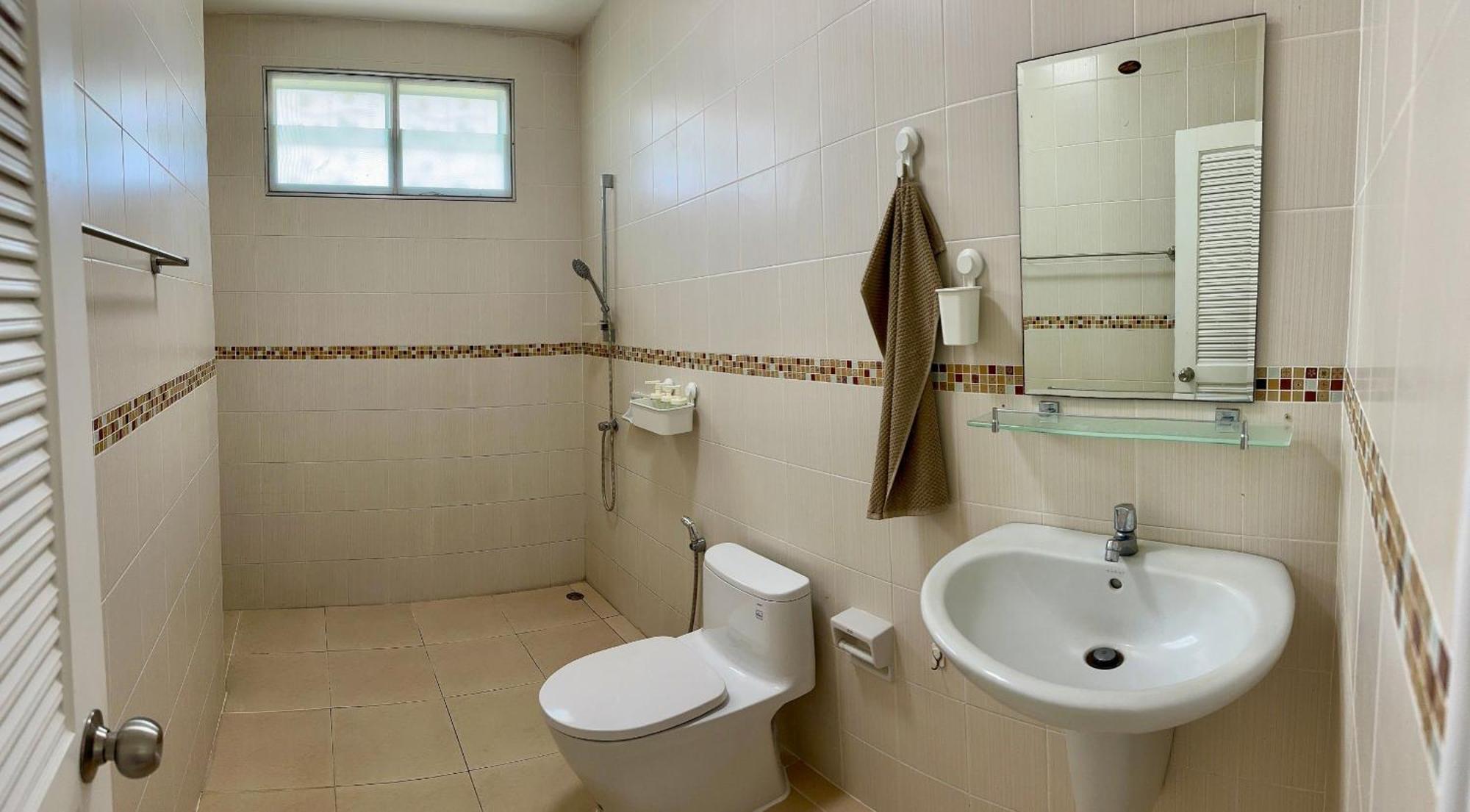 White Haven - Homestay For Ladies, Couple, Family Chanthaburi Exterior foto